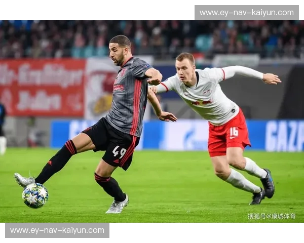 巨龙之争：波尔图与塞图，一场激荡足球史诗的荣耀对决